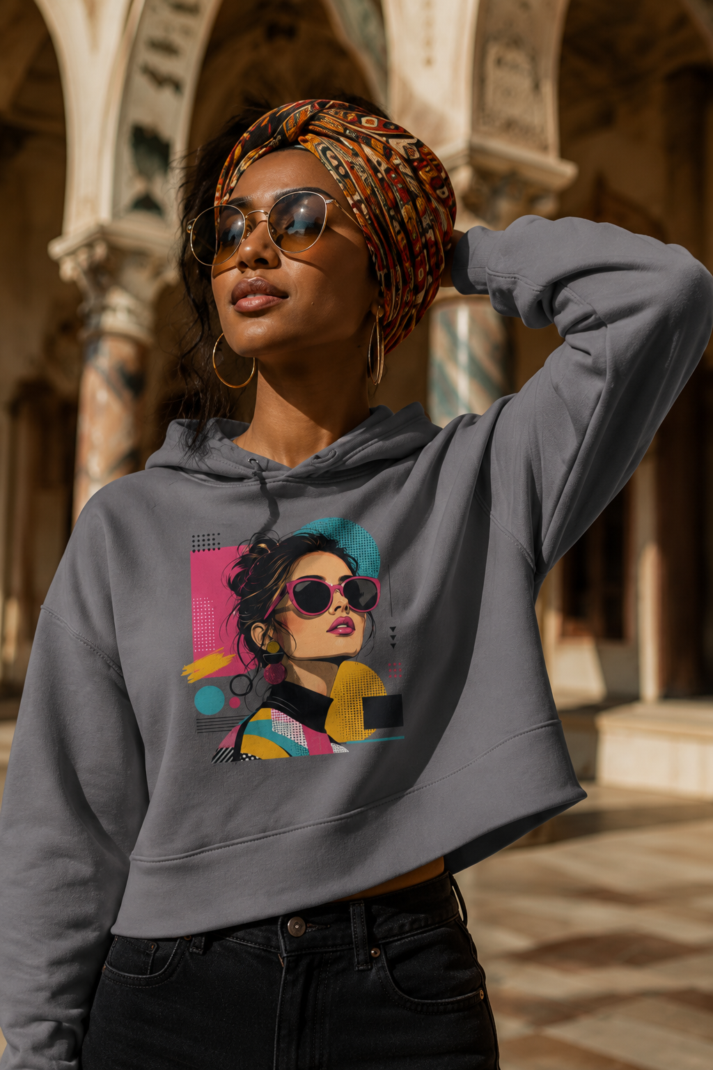 Hoodie Crop Femme « Pop Culture »