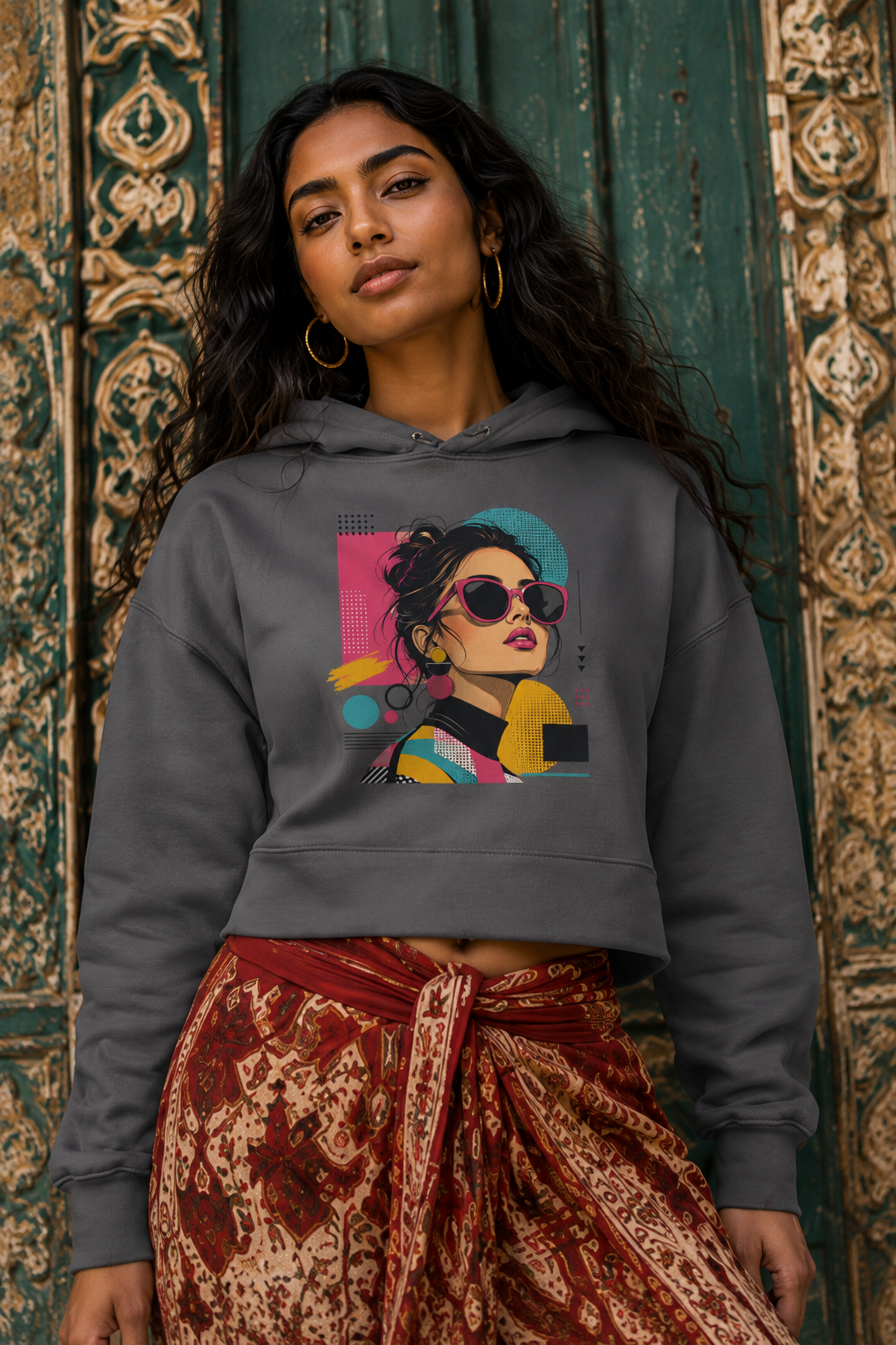 Hoodie Crop Femme « Pop Culture »